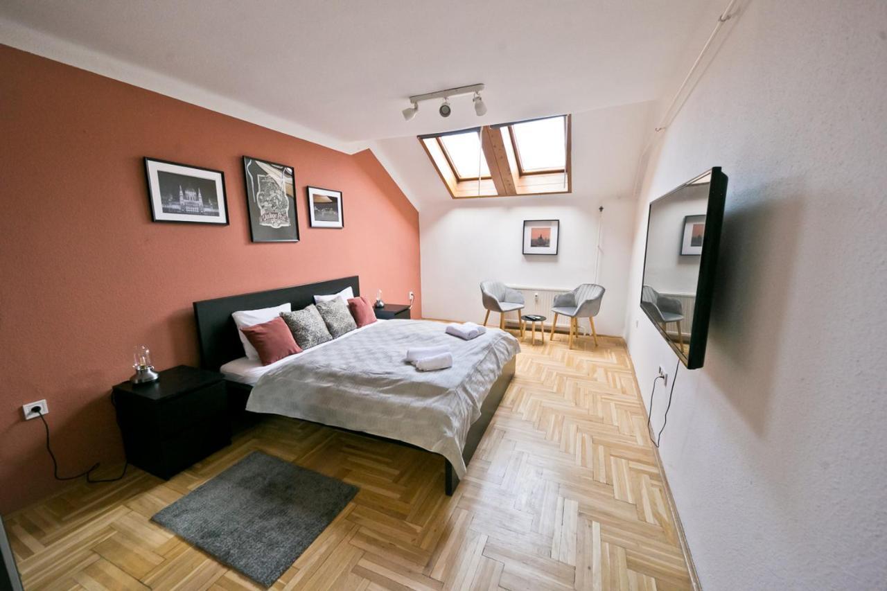 Dob Duplex Apartment 布达佩斯 外观 照片
